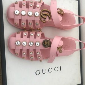 rubber sandal with crystals